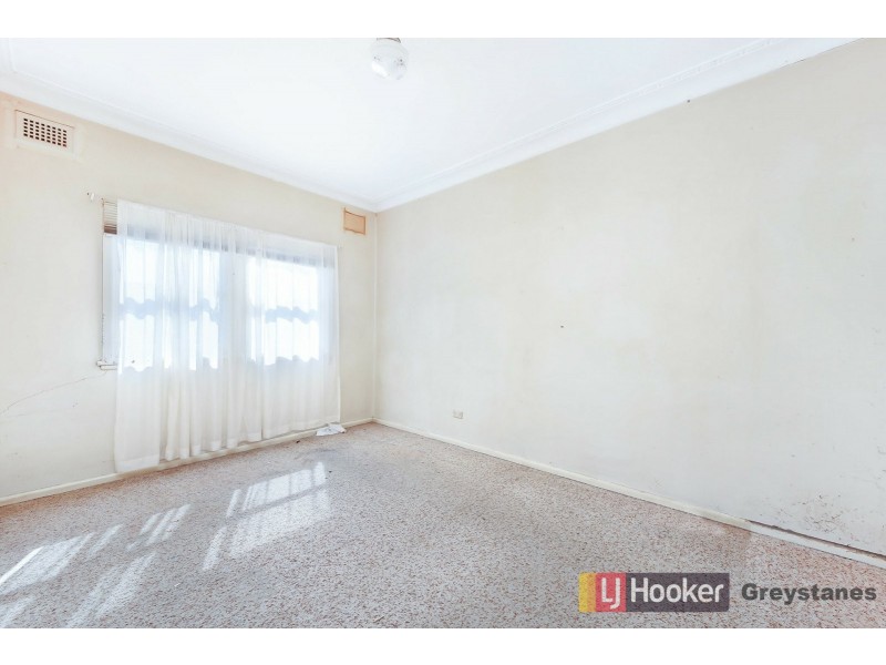 132 Jersey Road, Merrylands NSW 2160