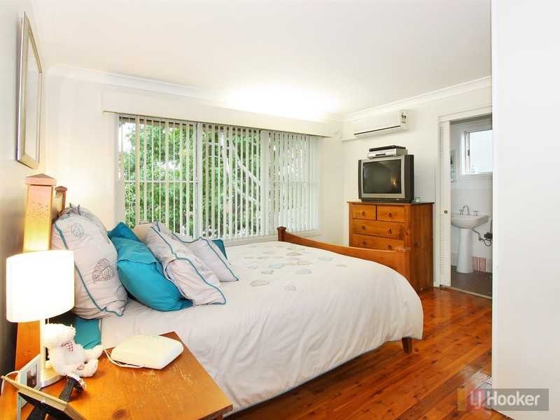 4 Taylor St, Greystanes NSW 2145