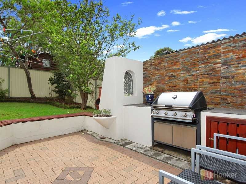 4 Taylor St, Greystanes NSW 2145