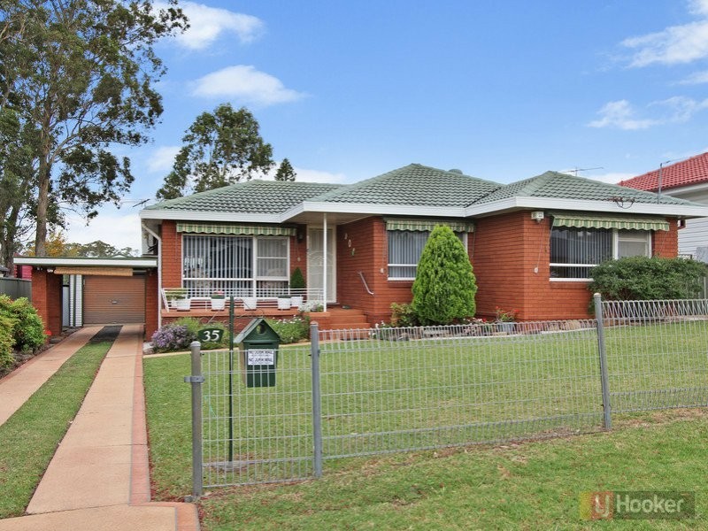 35 Lance Crescent, Greystanes NSW 2145