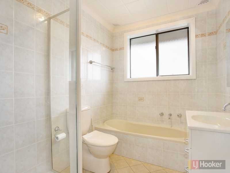 42 Benaud Street, Greystanes NSW 2145