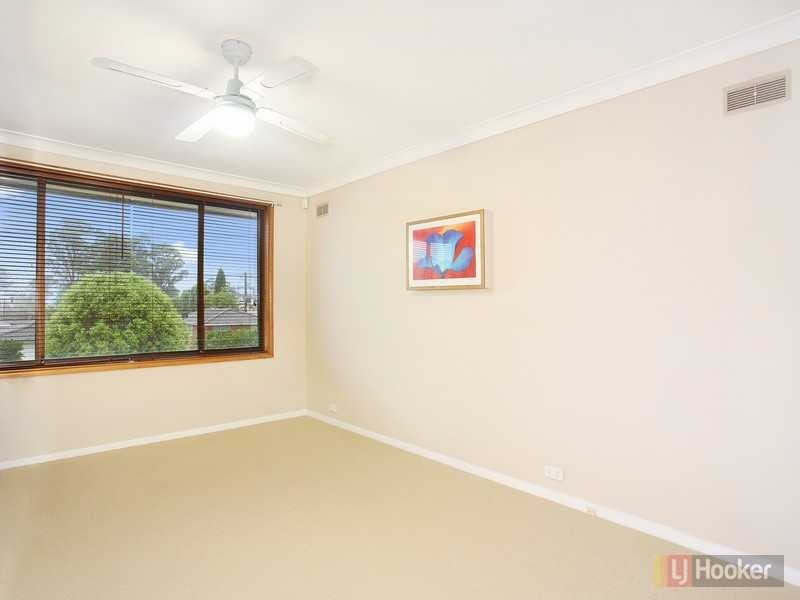 42 Benaud Street, Greystanes NSW 2145