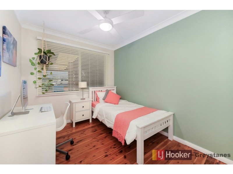 18 Braeside Road, Greystanes NSW 2145