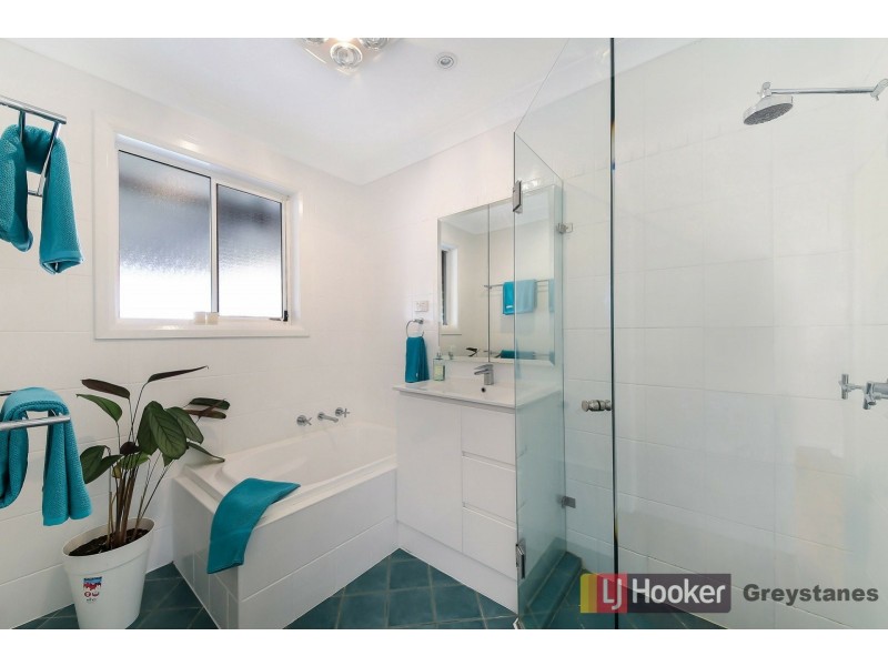 18 Braeside Road, Greystanes NSW 2145