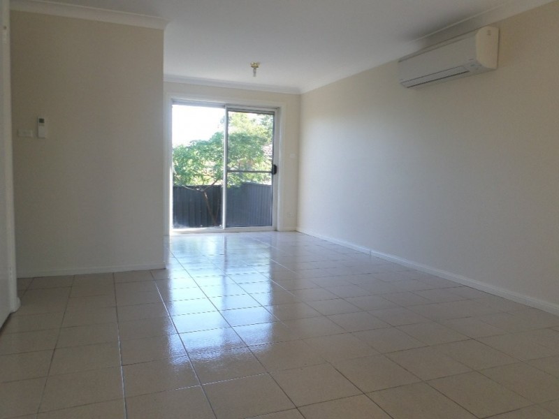 8/97 Sherwood Road, Merrylands NSW 2160