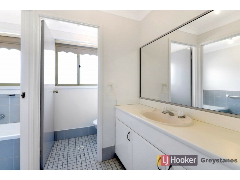 15 Rothbury Street, Edensor Park NSW 2176