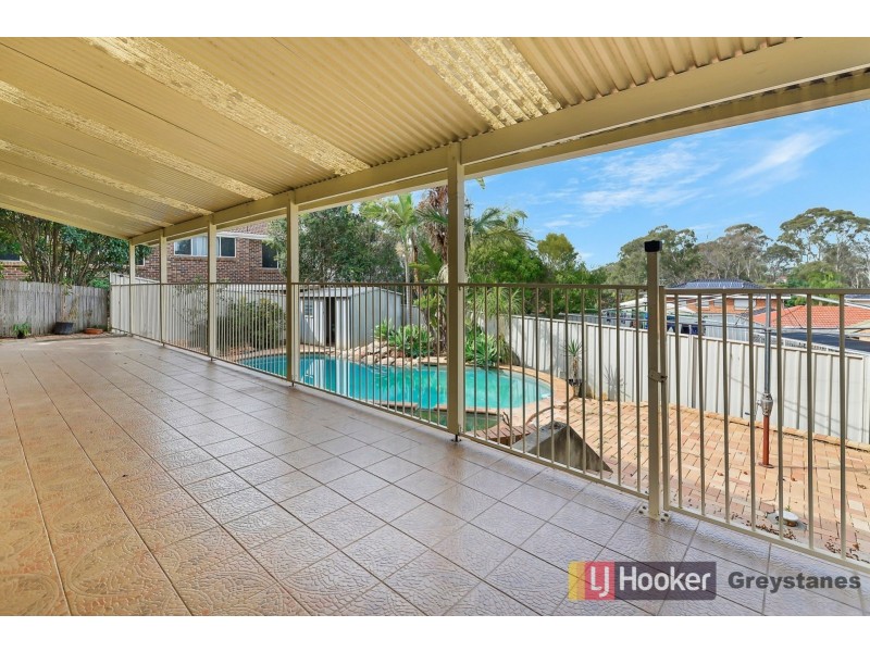 15 Rothbury Street, Edensor Park NSW 2176