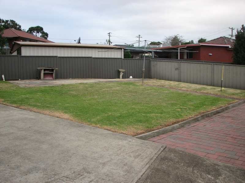 3 Leo Crescent, Greystanes NSW 2145