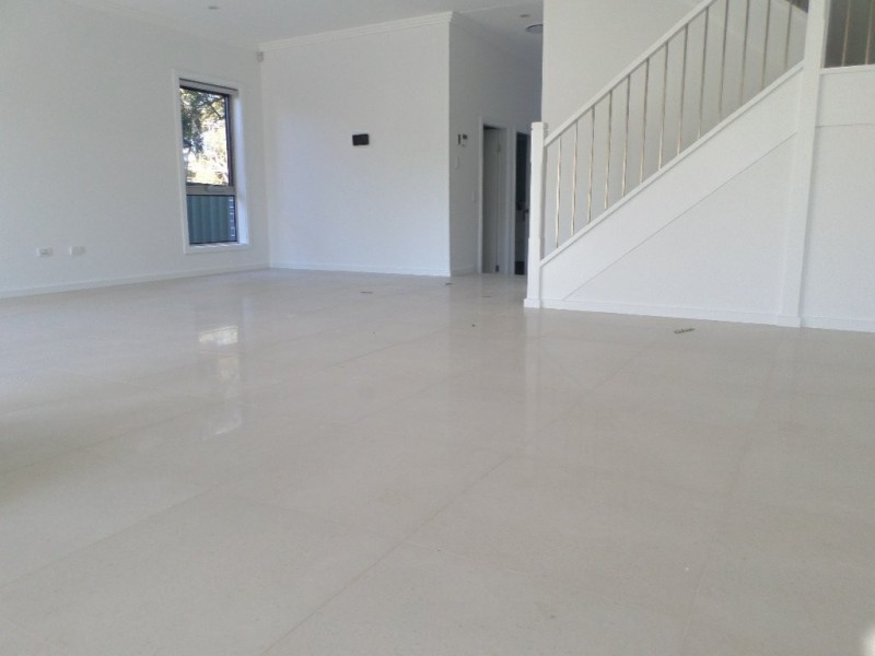 82a Grevillea Crescent, Greystanes NSW 2145