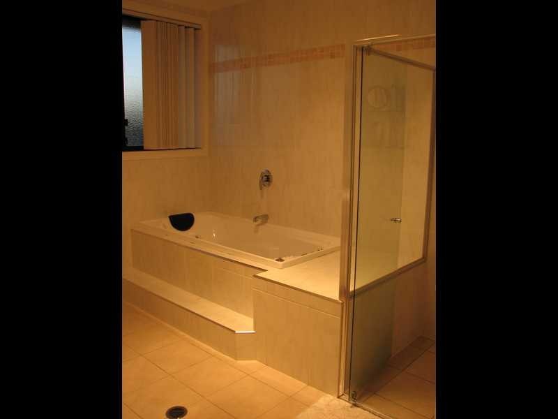 115 Whalans Rd, Greystanes NSW 2145