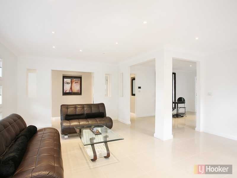 71 Bradman St, Greystanes NSW 2145