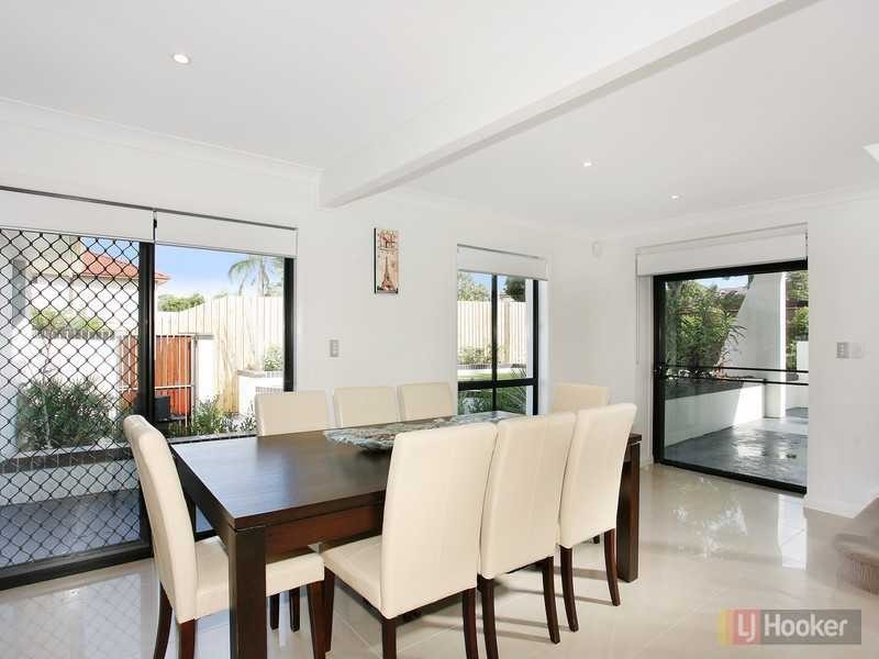 71 Bradman St, Greystanes NSW 2145