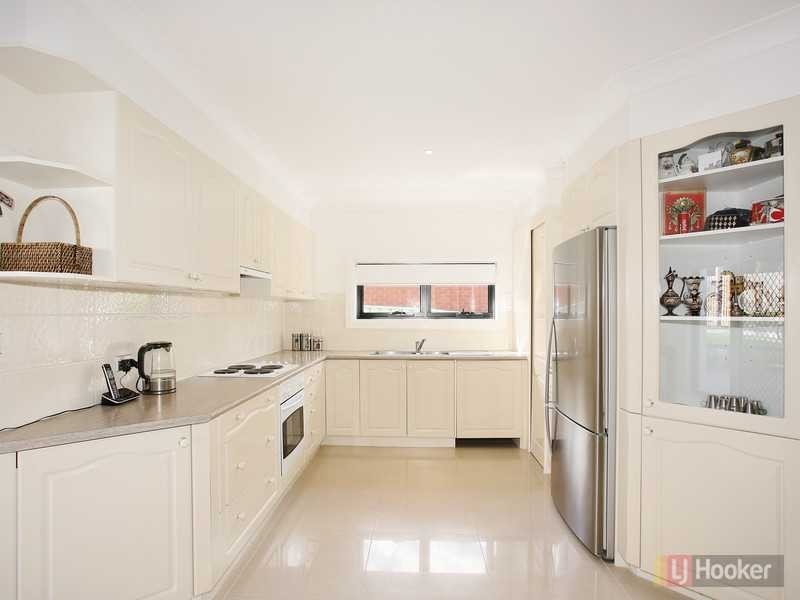 71 Bradman St, Greystanes NSW 2145