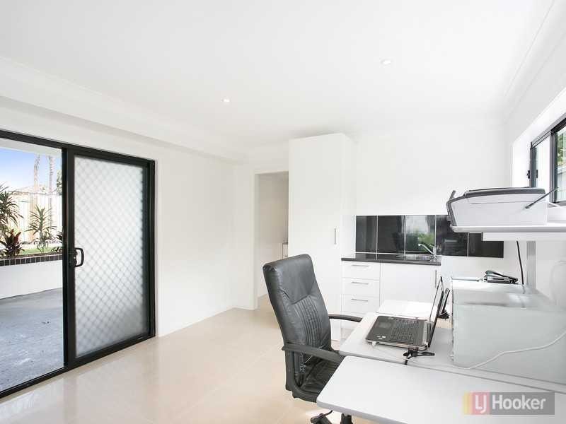 71 Bradman St, Greystanes NSW 2145