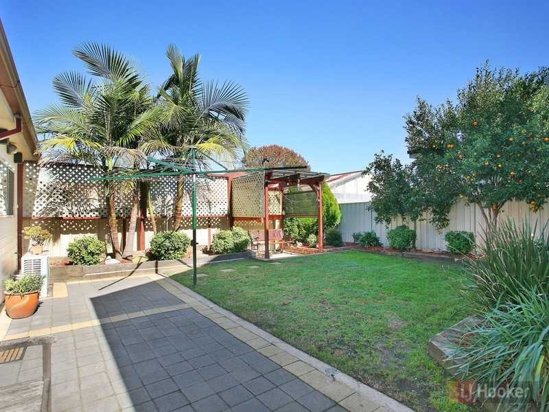 8 Carmen St, Guildford NSW 2161