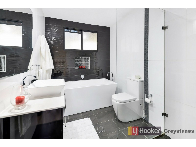 114 Roberta Street, Greystanes NSW 2145