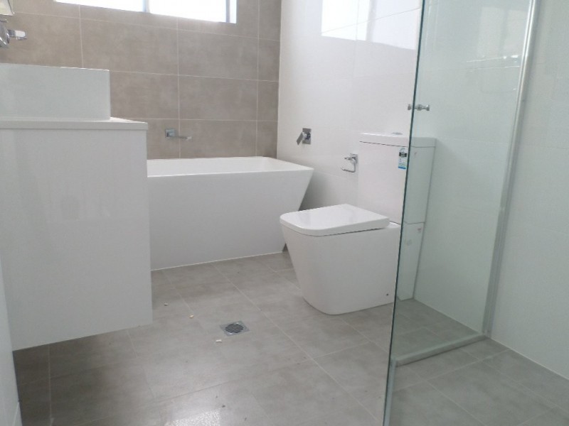 82b Grevillea Crescent, Greystanes NSW 2145