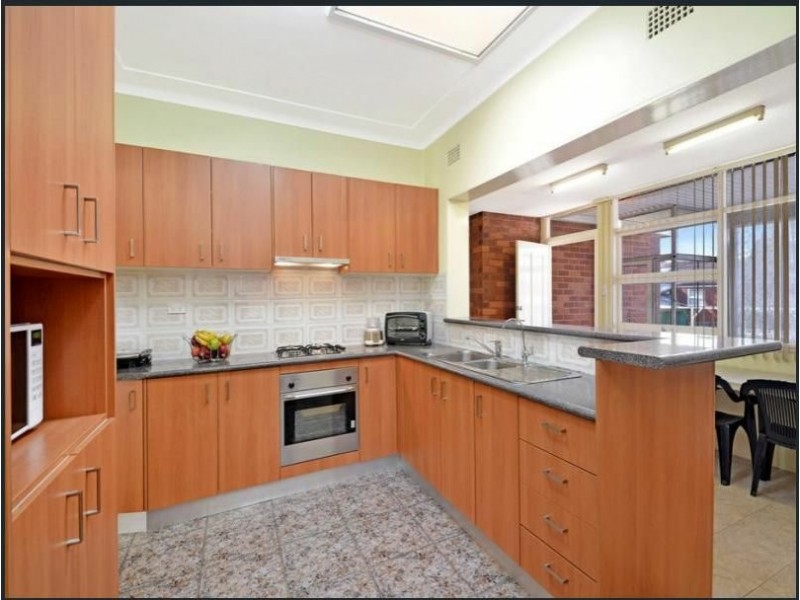 9 Wainwright Street, Guildford NSW 2161