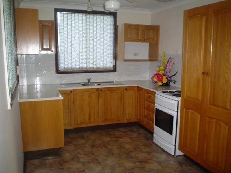 180 Cornelia Rd, Toongabbie NSW 2146