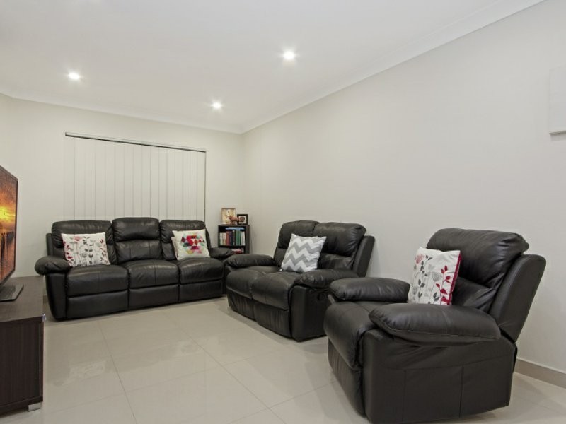 Unit 1/78-80 Barbara Boulevard, Seven Hills NSW 2147