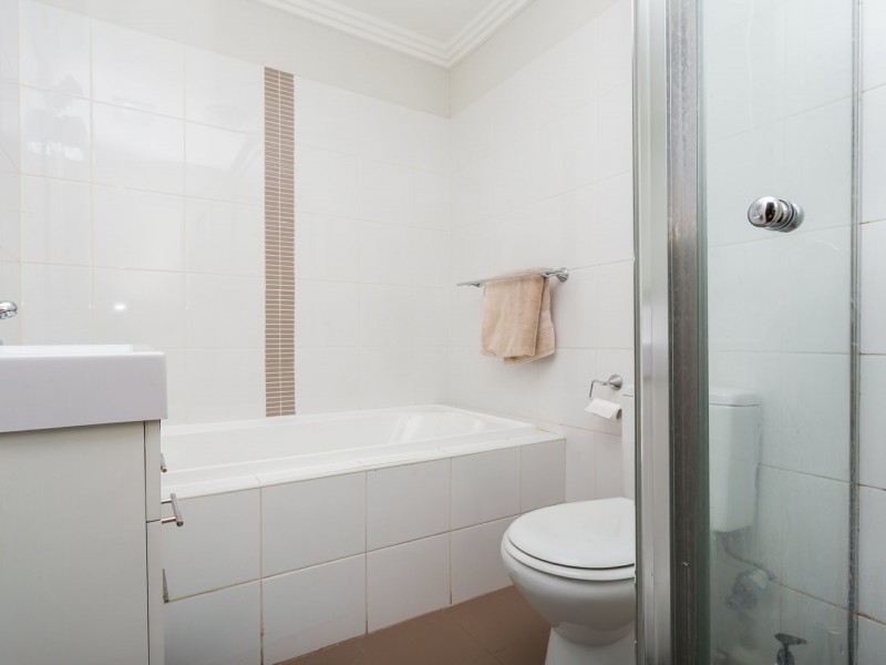 2/427-429 Guildford Road, Guildford NSW 2161