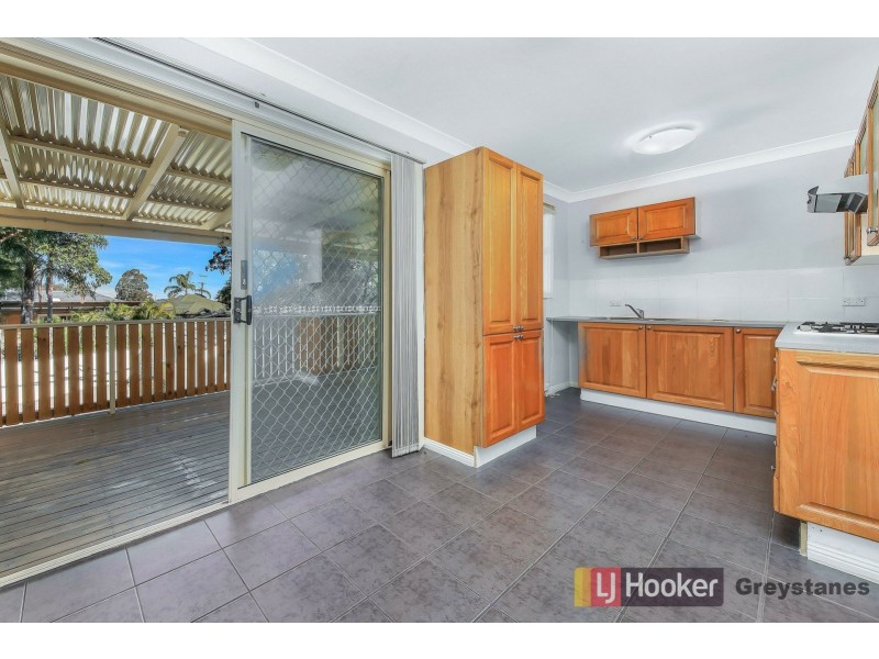 25 Pambula Crescent, Woodpark NSW 2164