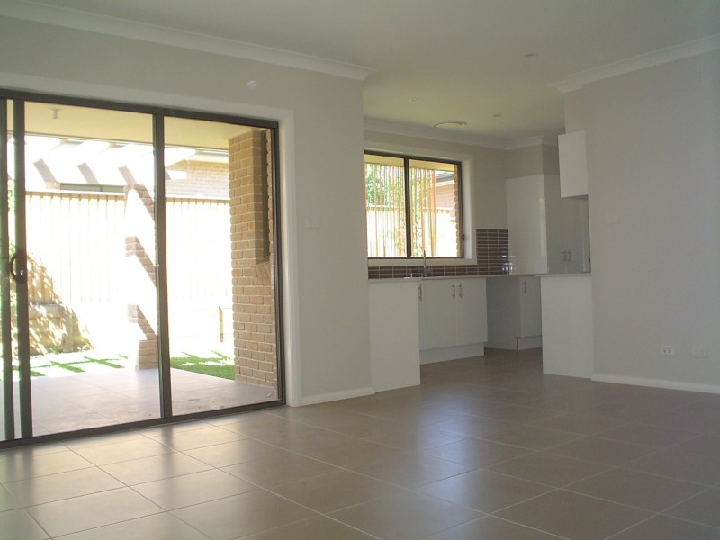 76 Driftway Drive, Pemulwuy NSW 2145