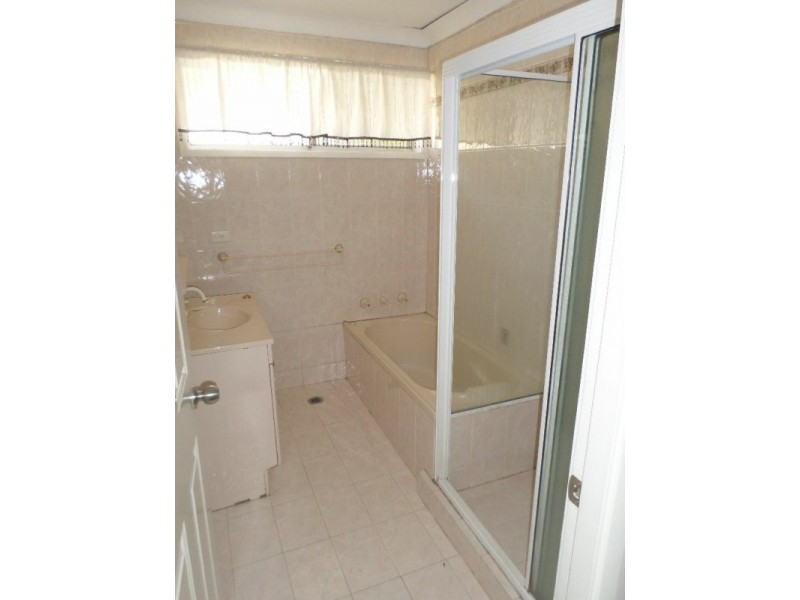 31 Grevillea Crescent, Greystanes NSW 2145