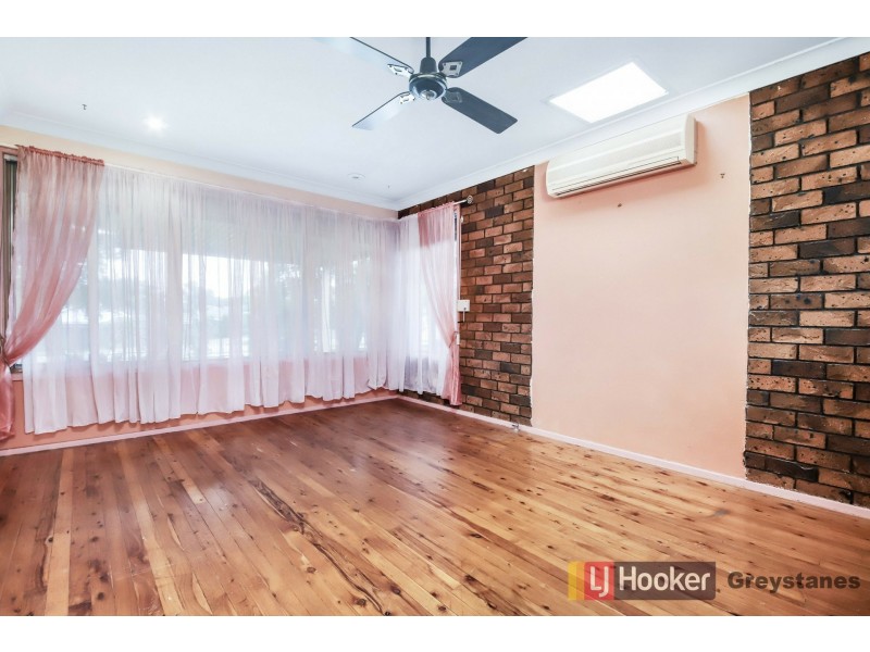 132 Braeside Road, Greystanes NSW 2145