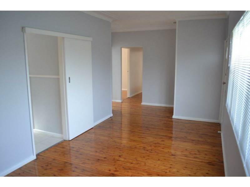 2 Sandra Street, Woodpark NSW 2164