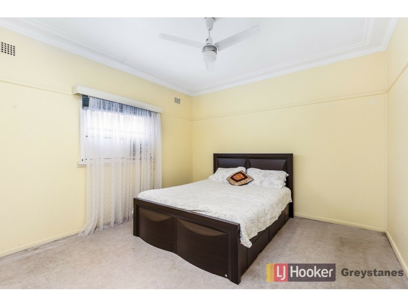 26 Targo Road, Girraween NSW 2145