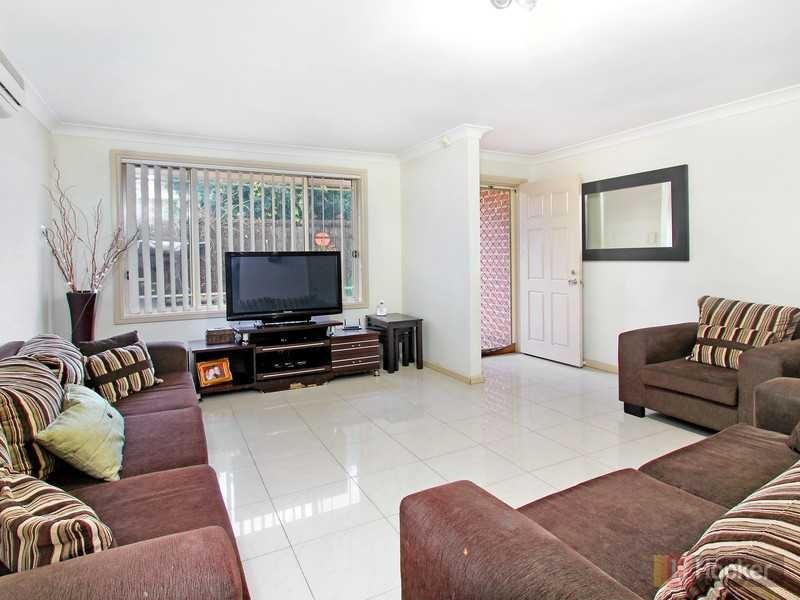 2/8 Byron Rd, Guildford NSW 2161