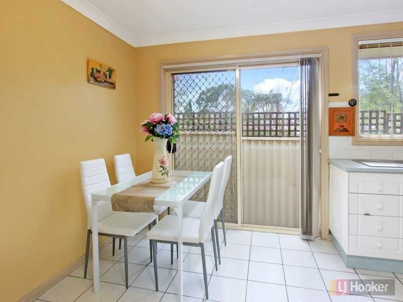 2/8 Byron Rd, Guildford NSW 2161