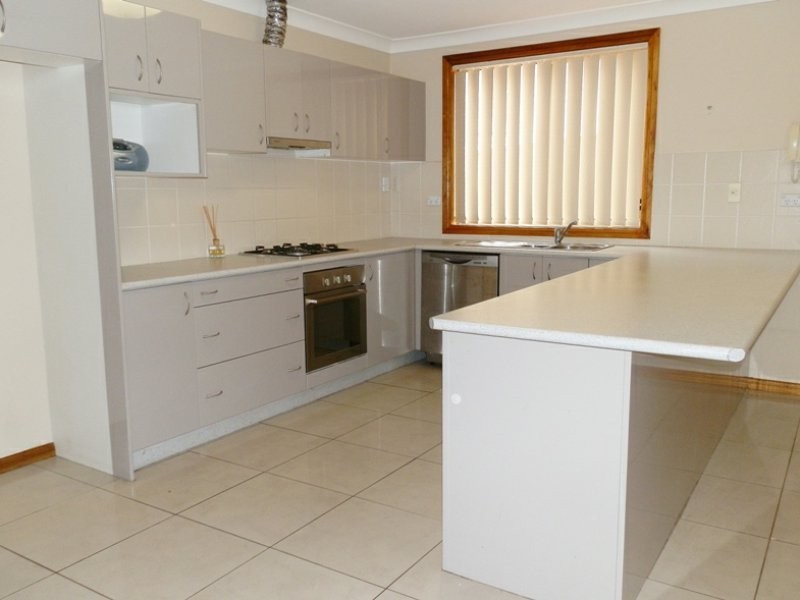 29 Collins, Pendle Hill NSW 2145