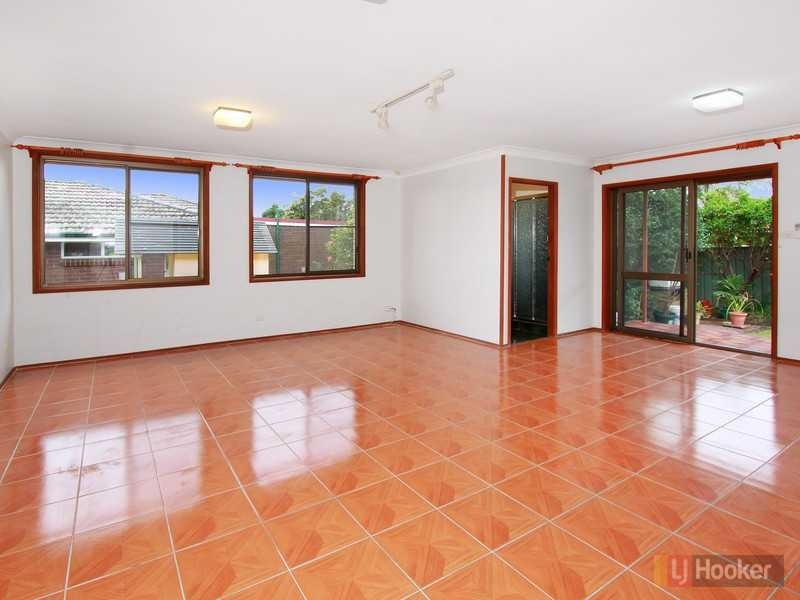 60 Gerald St, Greystanes NSW 2145