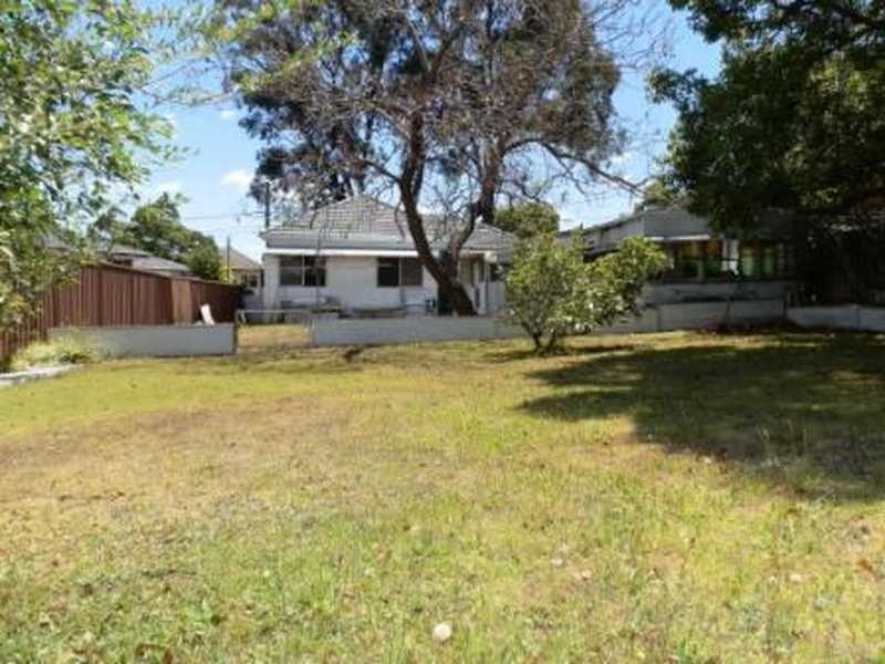 12 Alexander St, Smithfield NSW 2164