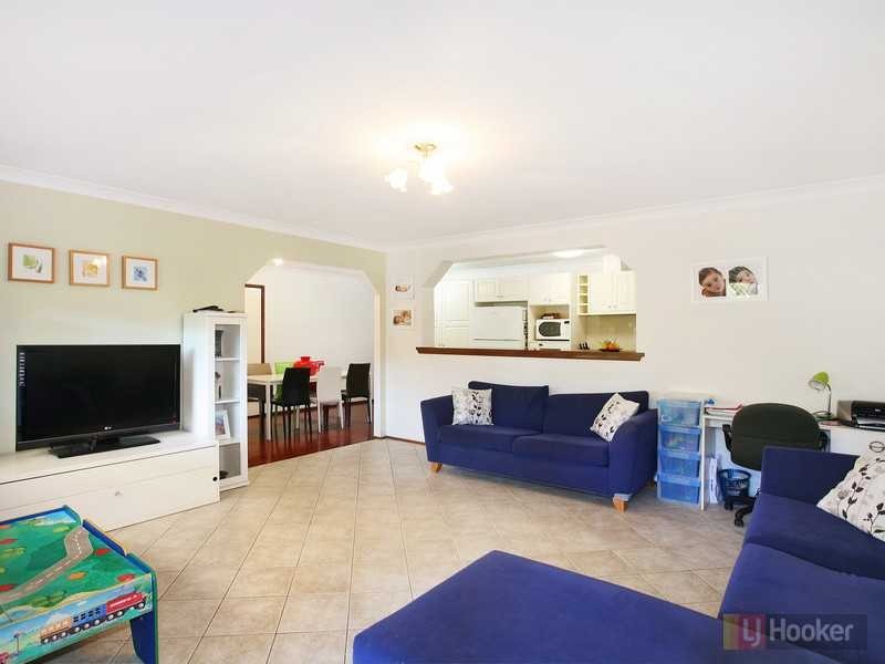 11 Munro St, Greystanes NSW 2145