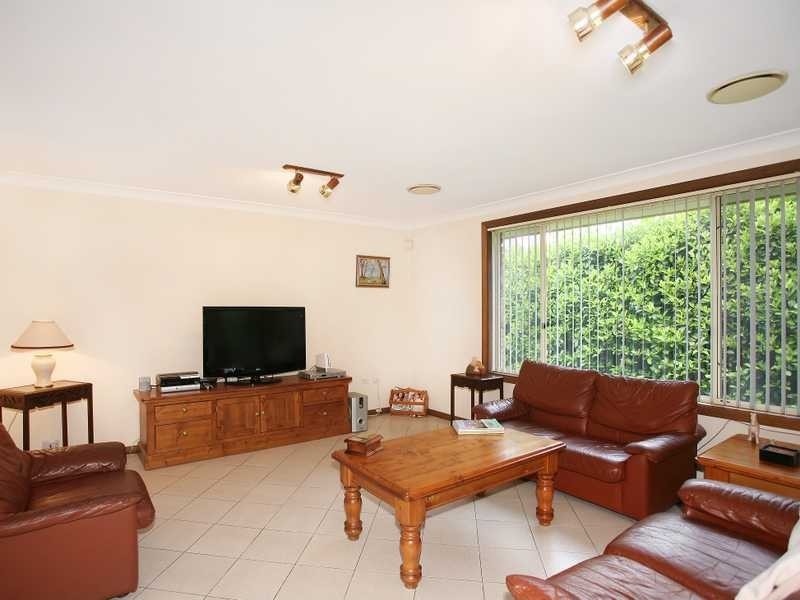 18 Royce St, Greystanes NSW 2145