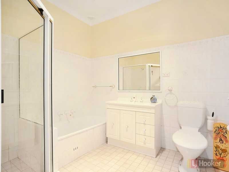 122 Darling St, Greystanes NSW 2145