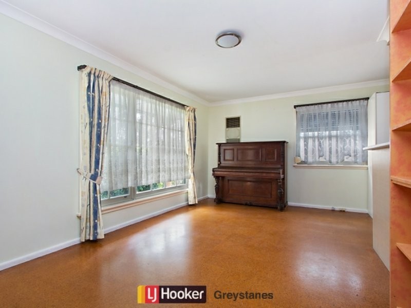 32 Gardenia Parade, Greystanes NSW 2145