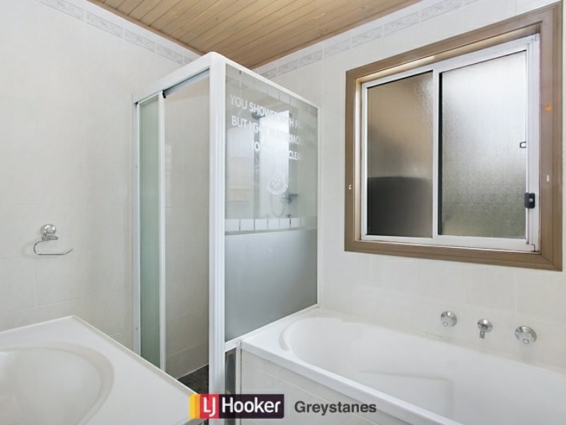 32 Gardenia Parade, Greystanes NSW 2145