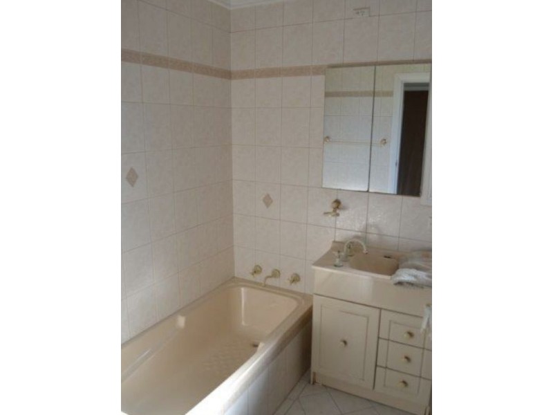 9 Jeffrey Avenue, Greystanes NSW 2145