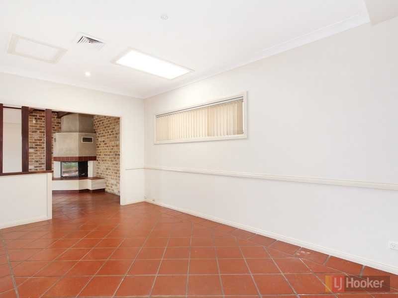 84 Beechwood Ave, Greystanes NSW 2145