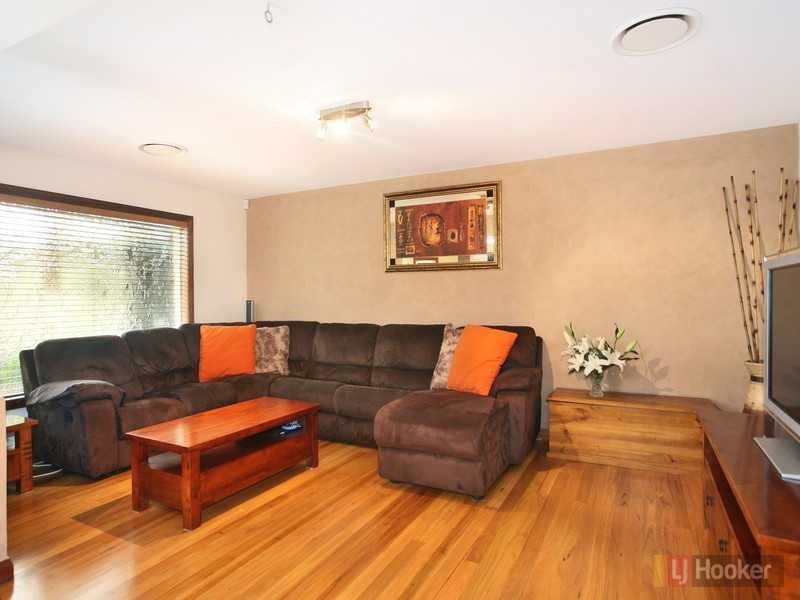 4 Hoad Pl, Greystanes NSW 2145