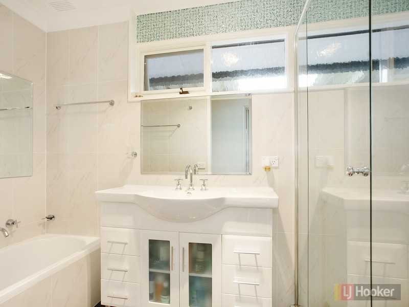 4 Hoad Pl, Greystanes NSW 2145