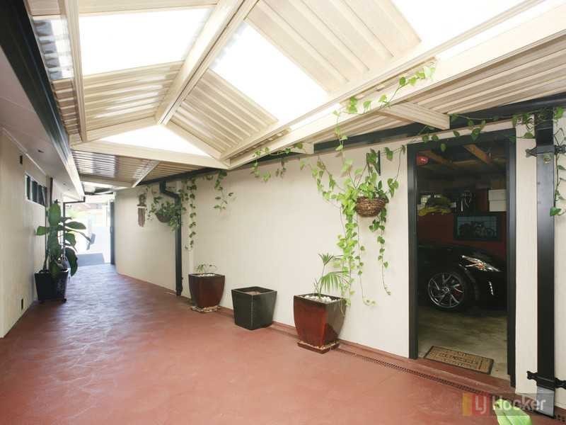 4 Hoad Pl, Greystanes NSW 2145