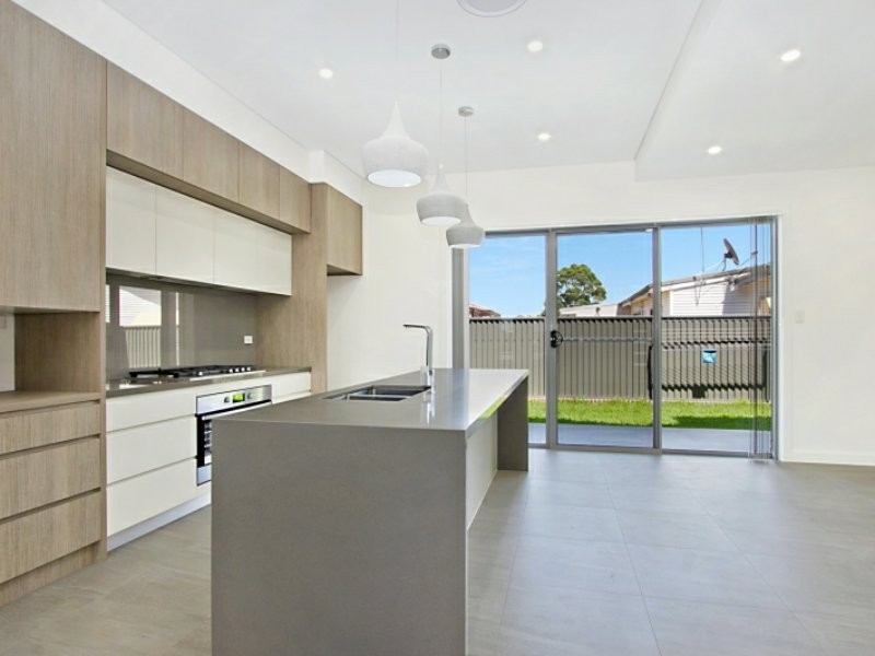 12 Dennis Street, Greystanes NSW 2145