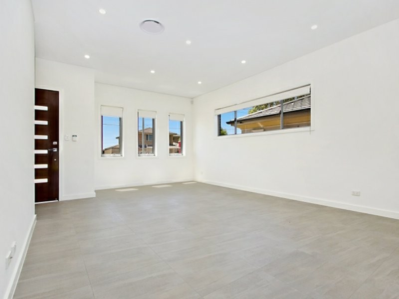 12 Dennis Street, Greystanes NSW 2145