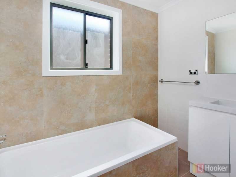 35 Bunnai St, Pemulwuy NSW 2145