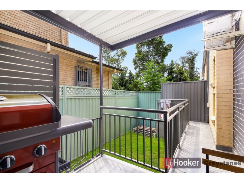 2/61 Irrigation Road, South Wentworthville NSW 2145